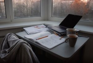 Korepetycje jako praca na studiach: stawki, uczniowie i podatek
